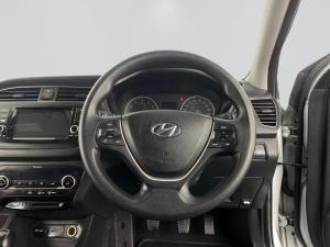 Hyundai i20 1.2 Fluid - Image 10