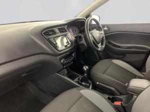 Hyundai i20 1.2 Fluid - Image 12