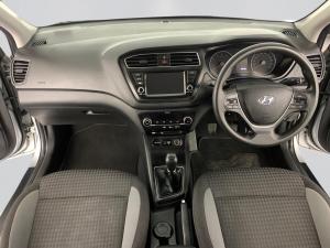 Hyundai i20 1.2 Fluid - Image 9