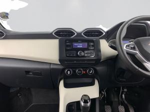 Nissan Magnite 1.0 Visia - Image 14