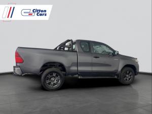 Toyota Hilux 2.4 GD-6 RB Raider automaticE/CAB - Image 5