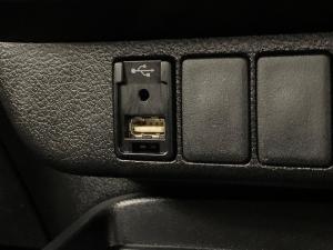 Toyota Hilux 2.4 GD-6 RB Raider automaticE/CAB - Image 7