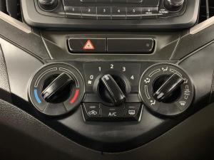 Toyota Starlet 1.4 Xi - Image 10