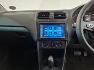 Volkswagen Polo Vivo hatch 1.6 Life - Image 9