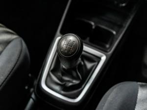 Suzuki Swift 1.2 GL manual - Image 9