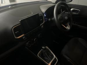 Hyundai Venue 1.0T Fluid auto - Image 8