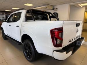 Nissan Navara 2.5DDTi double cab Stealth 4x4 - Image 5