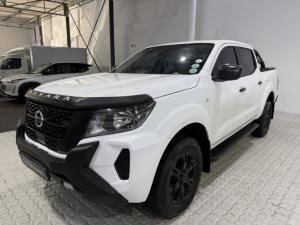 Nissan Navara 2.5DDTi double cab SE Plus auto - Image 3