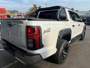 Mitsubishi Triton 2.4DI-D double cab Xtreme 4x4 - Image 3