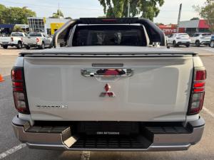 Mitsubishi Triton 2.4DI-D double cab Xtreme 4x4 - Image 4