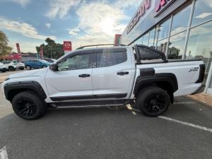 Mitsubishi Triton 2.4DI-D double cab Xtreme 4x4 - Image 9