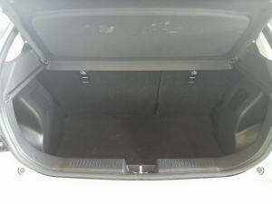 Suzuki Baleno 1.5 GLX auto - Image 11