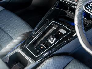 Volkswagen Golf R - Image 22