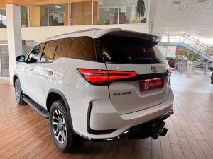 Toyota Fortuner 2.4GD-6 4x4 - Image 6