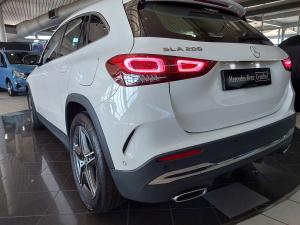 Mercedes-Benz GLA GLA200 Progressive - Image 3