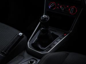 Volkswagen Polo hatch 1.0TSI Comfortline - Image 6