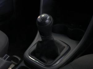 Volkswagen Polo Vivo hatch 1.4 - Image 11