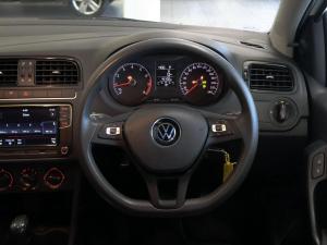 Volkswagen Polo Vivo hatch 1.6 Comfortline auto - Image 11