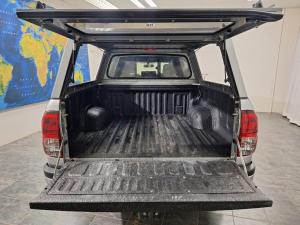 Toyota Hilux 2.8GD-6 double cab 4x4 Legend 50 - Image 5