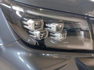 Nissan Navara 2.5DDTi double cab LE Plus - Image 8