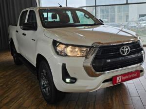 Toyota Hilux 2.4GD-6 double cab 4x4 Raider manual - Image 1