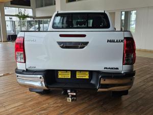 Toyota Hilux 2.4GD-6 double cab 4x4 Raider manual - Image 5