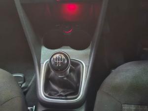 Volkswagen Polo hatch 1.2TSI Comfortline - Image 15