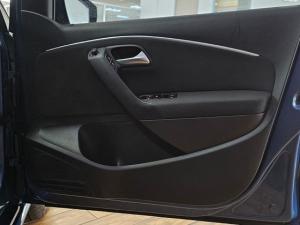 Volkswagen Polo hatch 1.2TSI Comfortline - Image 19