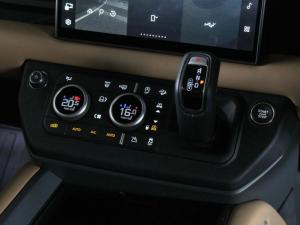 Land Rover Defender 110 D350 X-Dynamic HSE - Image 17