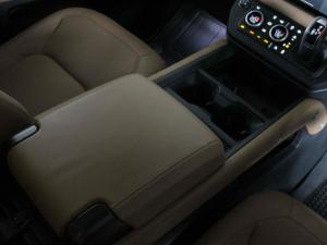 Land Rover Defender 110 D350 X-Dynamic HSE - Image 18