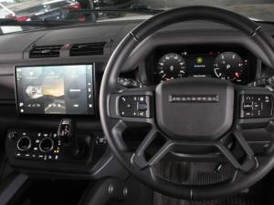 Land Rover Defender 110 D350 X-Dynamic HSE - Image 12