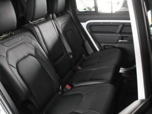 Land Rover Defender 110 D350 X-Dynamic HSE - Image 20