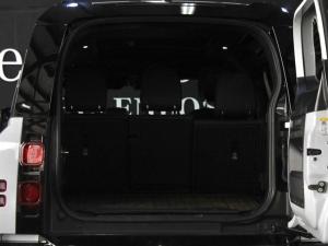 Land Rover Defender 110 D350 X-Dynamic HSE - Image 6