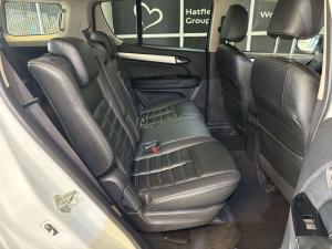 Isuzu mu-X 3.0 - Image 11