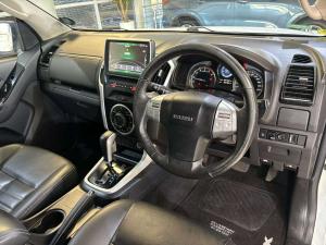 Isuzu mu-X 3.0 - Image 15