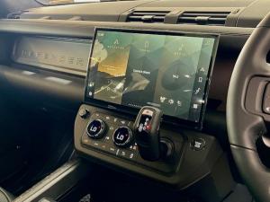 Land Rover Defender 110 Octa - Image 9