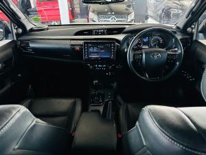 Toyota Hilux 2.8GD-6 double cab 4x4 Legend auto - Image 3