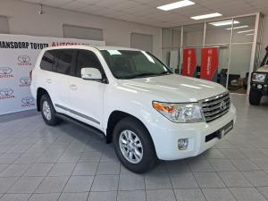 Toyota Land Cruiser 200 4.5D-4D V8 VX - Image 1