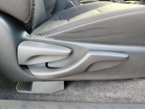 Toyota Hilux 2.4GD-6 Xtra cab Raider manual - Image 20