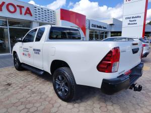 Toyota Hilux 2.4GD-6 Xtra cab Raider manual - Image 23