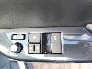 Toyota Hilux 2.4GD-6 Xtra cab Raider manual - Image 25