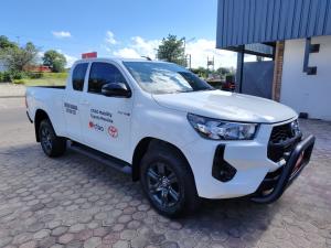 Toyota Hilux 2.4GD-6 Xtra cab Raider manual - Image 1