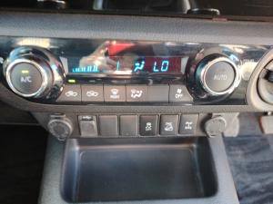 Toyota Hilux 2.8GD-6 double cab 4x4 Raider - Image 16
