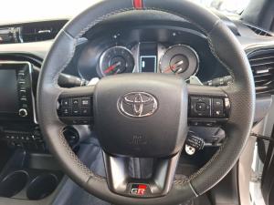 Toyota Hilux 2.8GD-6 double cab 4x4 GR-Sport - Image 8