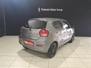 Toyota Vitz 1.0 XR manual - Image 2