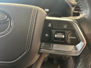 Toyota Land Cruiser 300 3.5T GR-Sport - Image 10