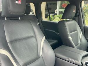 Toyota Land Cruiser 300 3.5T GR-Sport - Image 10