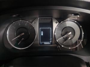 Toyota Hilux 2.4GD-6 Xtra cab Raider manual - Image 9