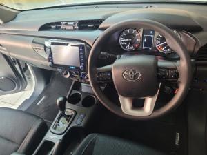 Toyota Hilux 2.4 GD-6 Raider X 4X4 automaticD/C - Image 9