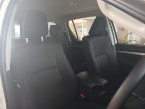 Toyota Hilux 2.4 GD-6 RB Raider automaticD/C - Image 15